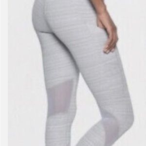 Athleta Small Women's Chat to Town Gray Jacquard Mesh High Rise Cropped Leggings